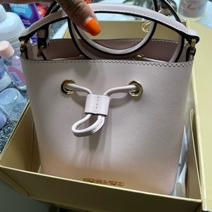 Light pink small bag